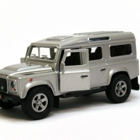 Globe Scale 1:32 Die Cast Land Rover Defender - Silver